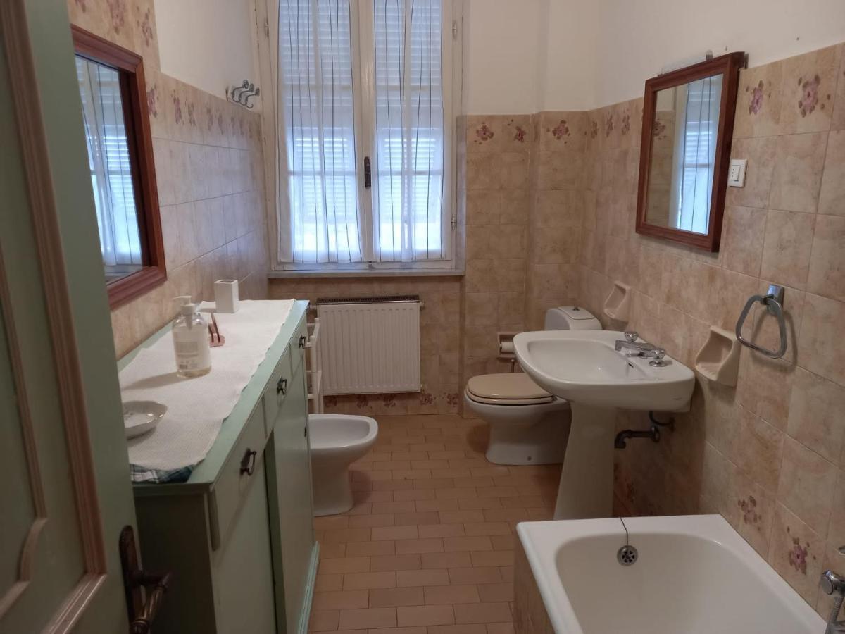Casa Vacanza Villa Patrizia Follo Alto Esterno foto