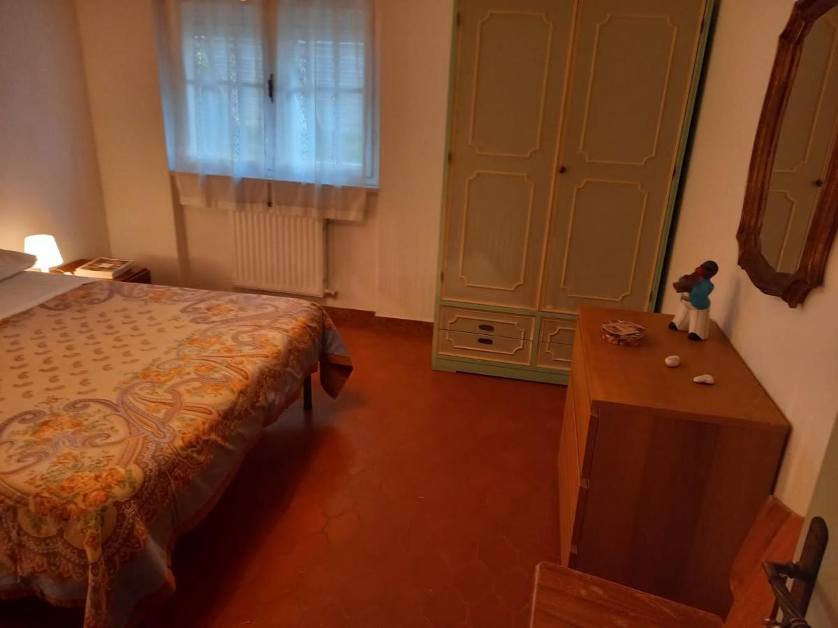 Casa Vacanza Villa Patrizia Follo Alto Esterno foto