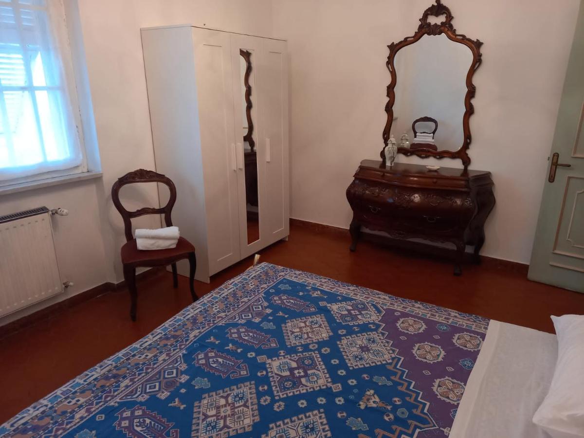 Casa Vacanza Villa Patrizia Follo Alto Esterno foto